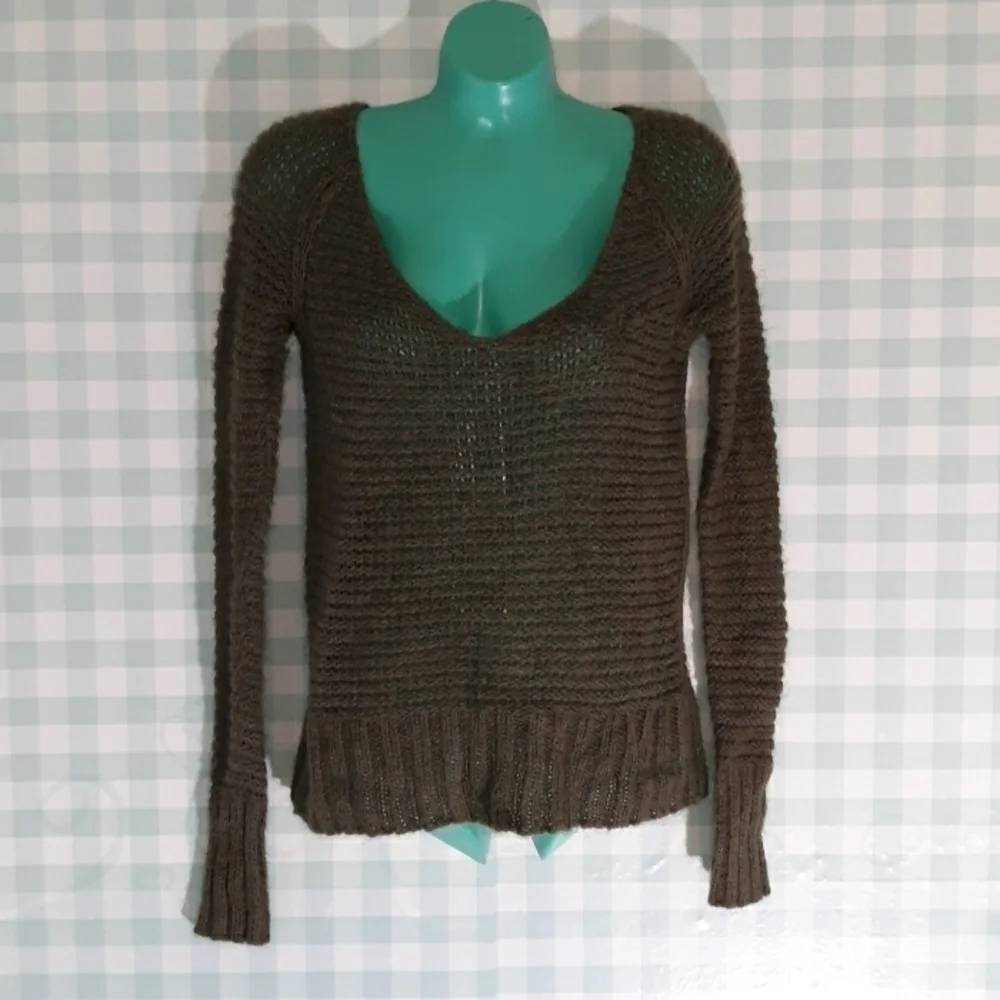 Aerie small sweater gray